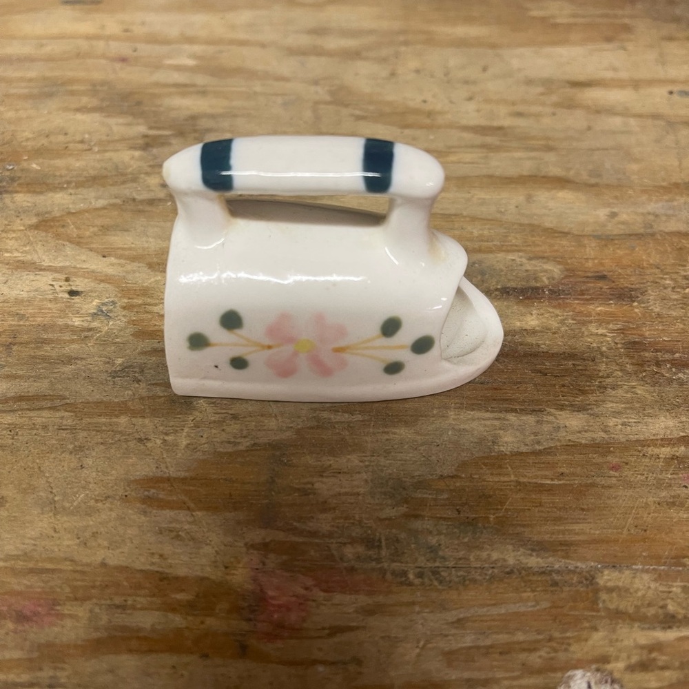 Iron bone china